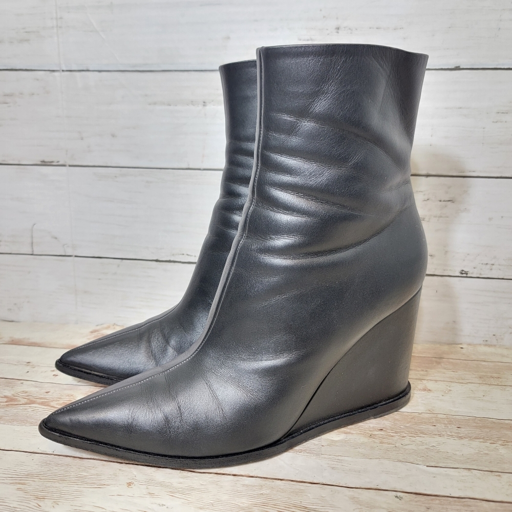 Gianvito Rossi 85 leather wedge ankle boots